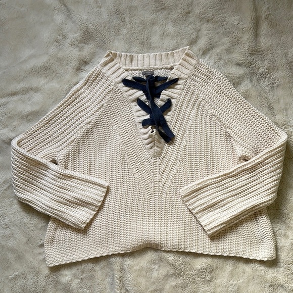 Aerie Cream Knit Lace-Up Sweater | Size M | Cozy Coastal Vibes - Picture 2 of 5
